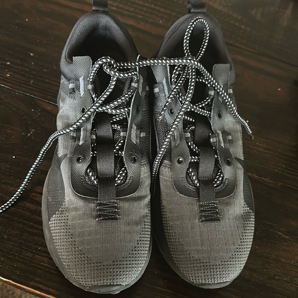 Nike air max 2021 8.5 men’s